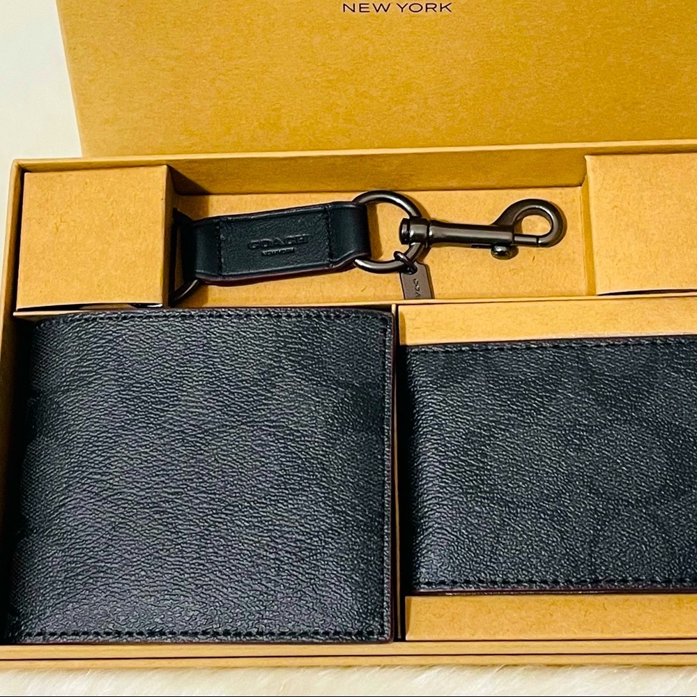 NWT Coach Boxed 3 in 1 Wallet Gift Set in Signature Canvas Black - Picture 9 of 10